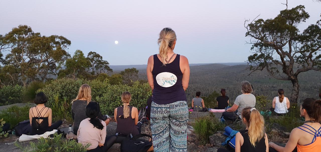 Mt Vincent Sunrise Meditation Hike