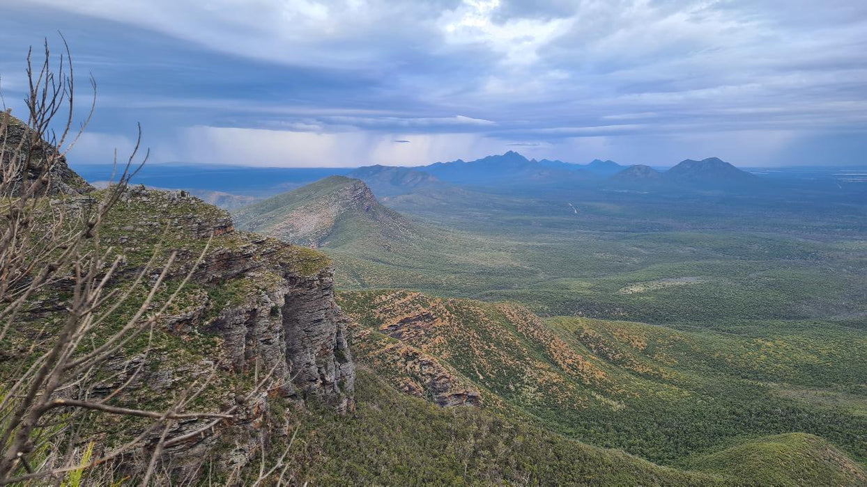 Bluff Knoll Hiking Experience