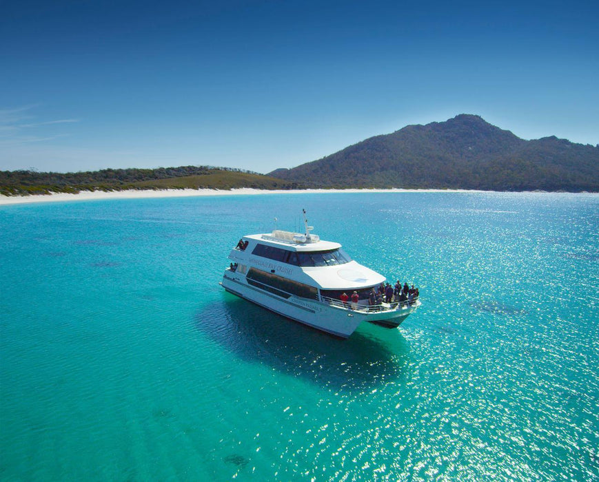 Wineglass Bay Cruises - Vista Lounge