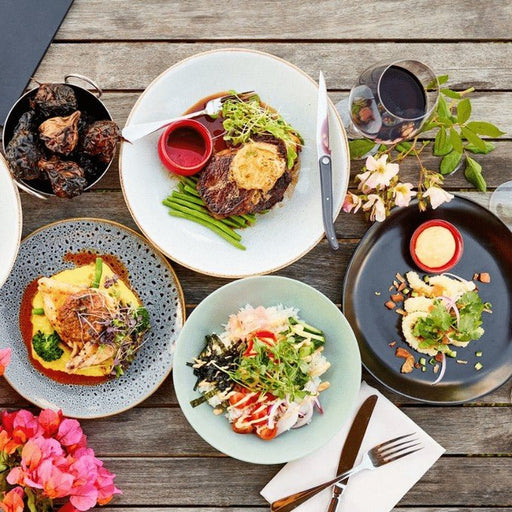 A Dining Experience At Amanda's On The Edge - We Wander