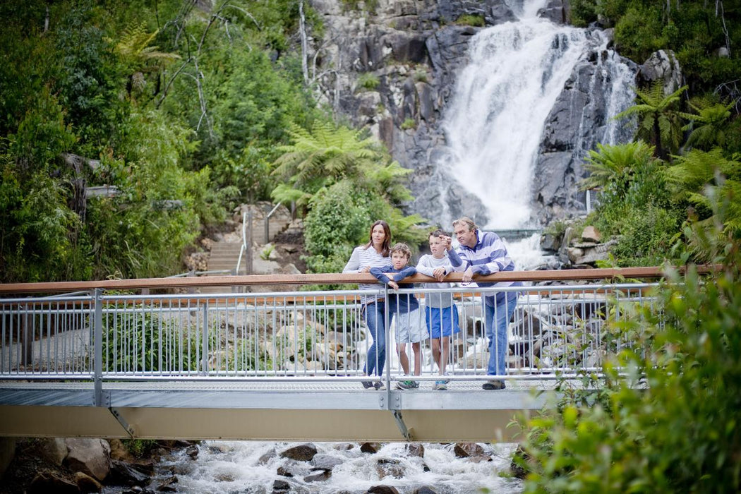 Autopia Tours: Lake Mountain Snow And Waterfalls Tour - We Wander