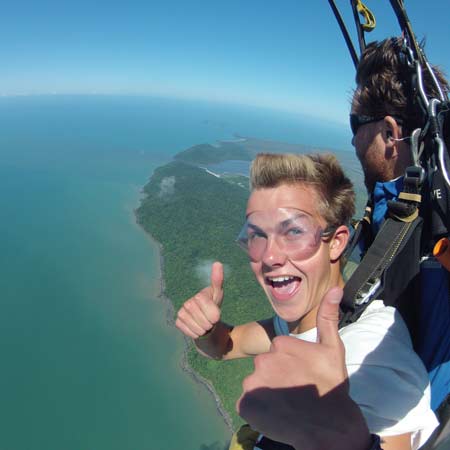 Cairns Tandem Skydive Up To 14,000Ft - Free Bus Transfers