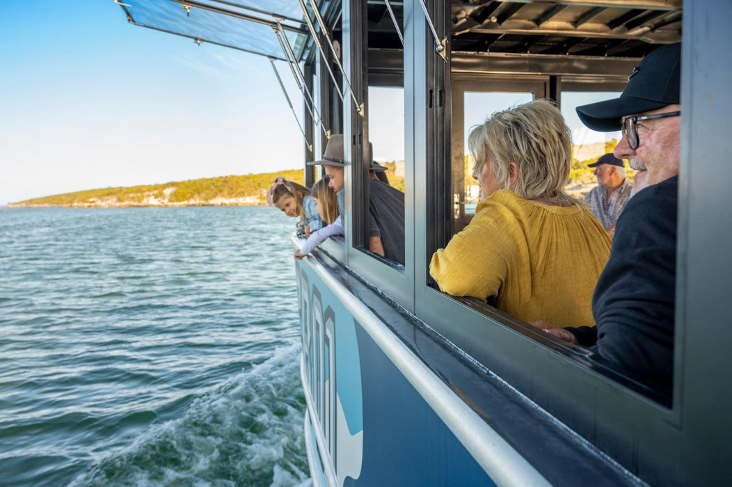 Coffin Bay Short & Sweet Oyster Farm Tour - 6 Oysters Included - We Wander