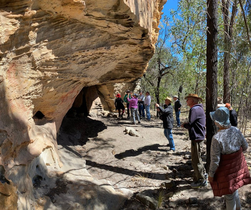 Discover Carnarvon Ranges - We Wander