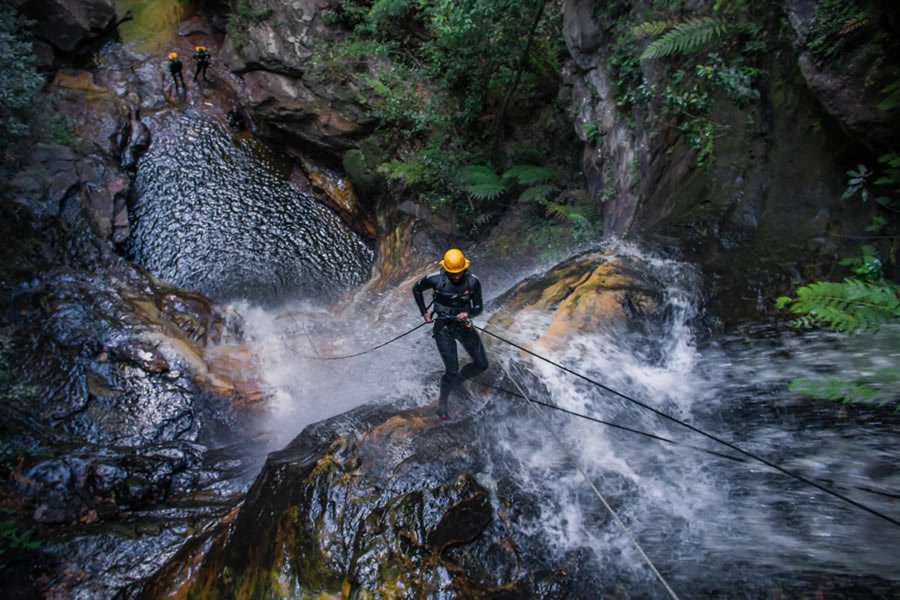 Empress Canyon Abseiling And Canyoning Adventure - Blue Mountains - We Wander