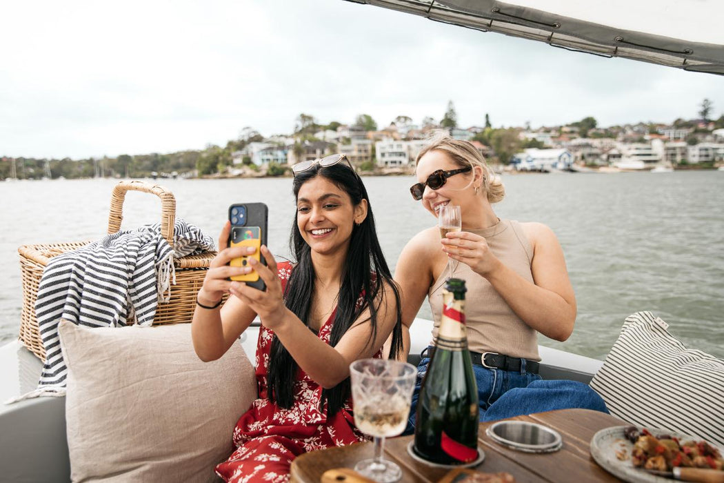 Goboat Sydney - 3 Hour Electric Picnic Boat Hire (Up To 8 People) - We Wander