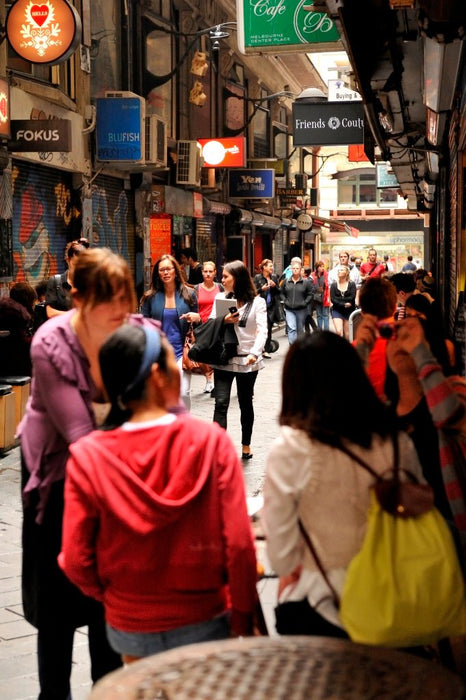 Laneways Of Melbourne With Lunch - We Wander