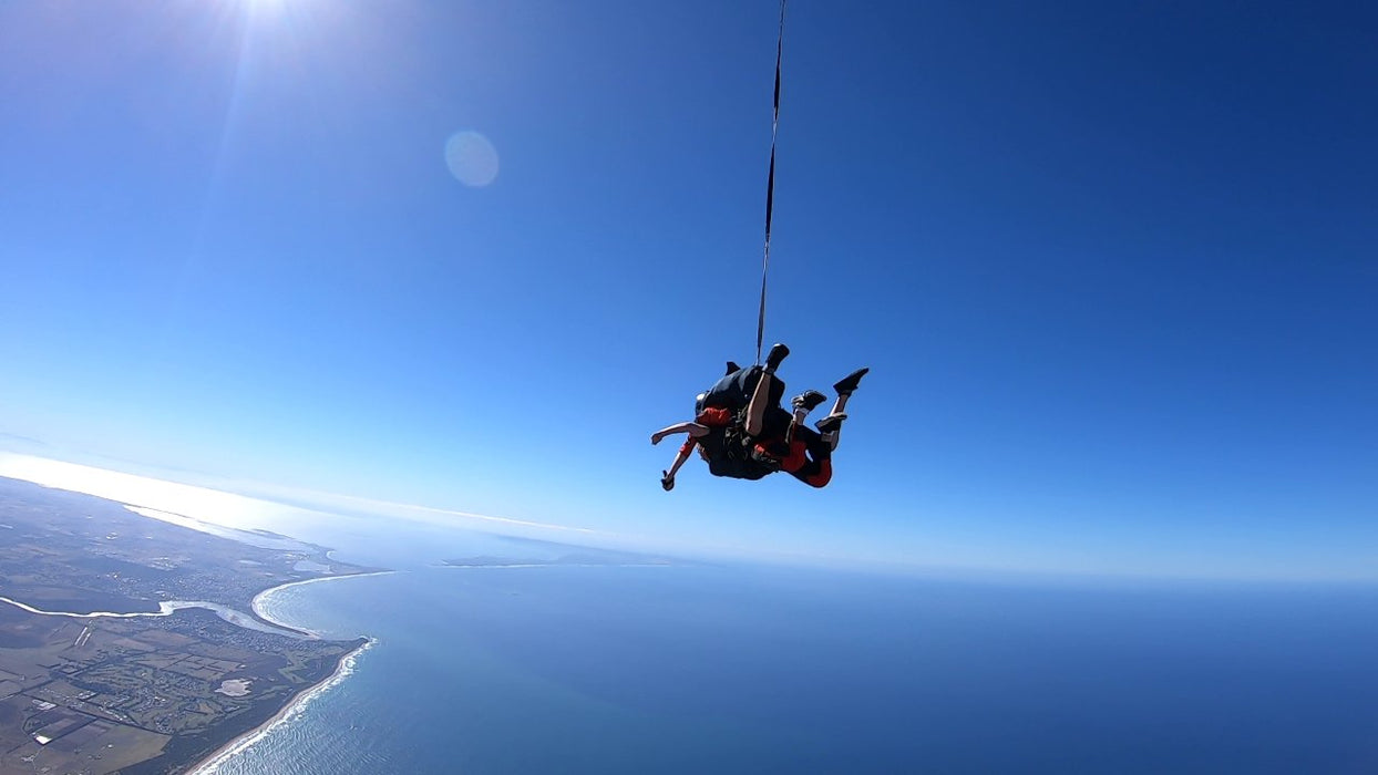 Tandem Skydive Up To 15,000Ft Midweek - We Wander