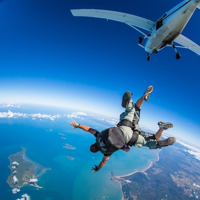 Weekend Mission Beach Skydive Up To 8.000Ft - We Wander